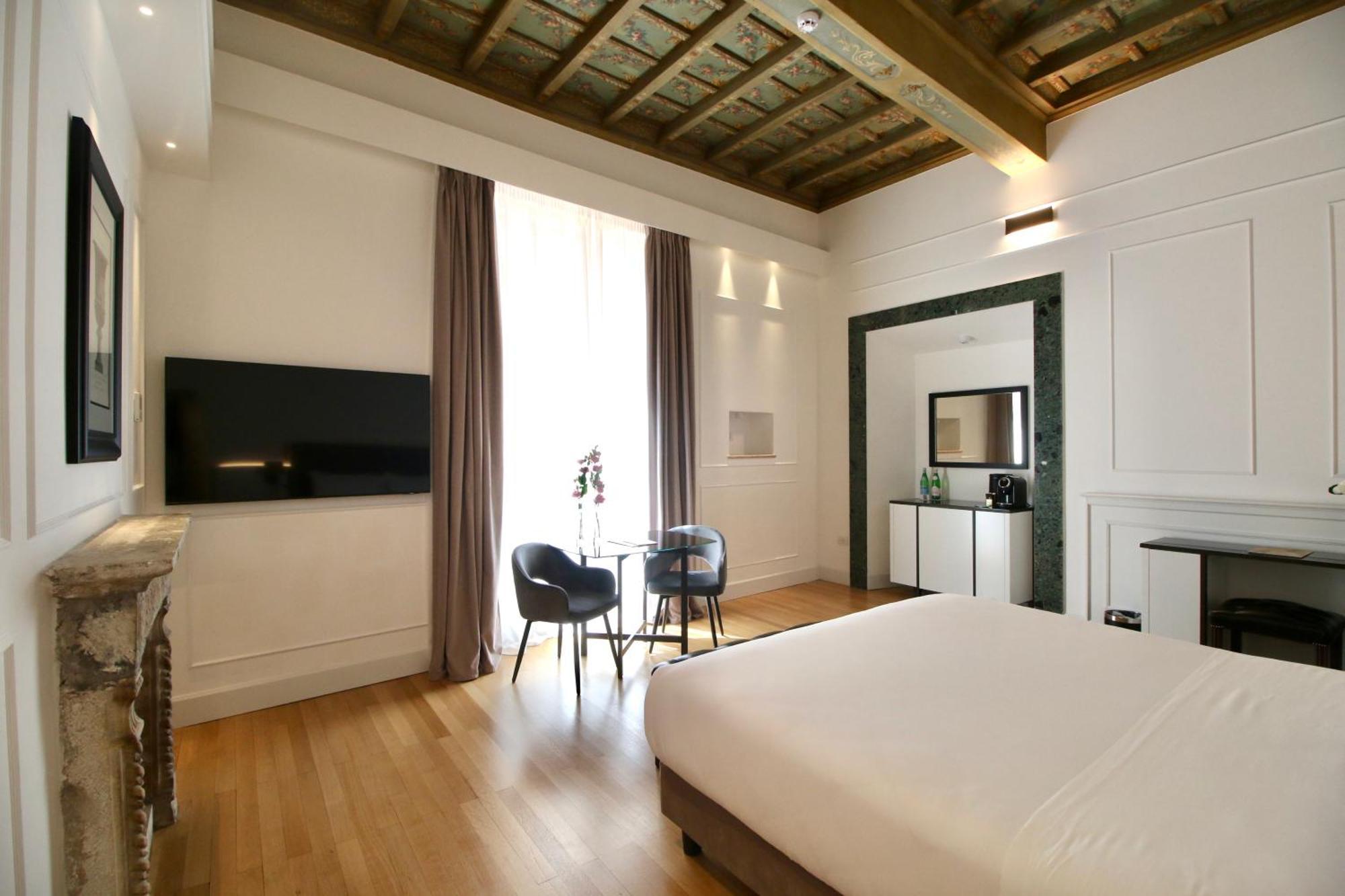 Palazzo Goldoni Condotti Collection — Foto 1